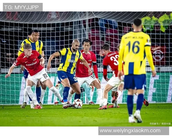 荷兰足球甲级联赛最新动态与球队表现分析深度解读